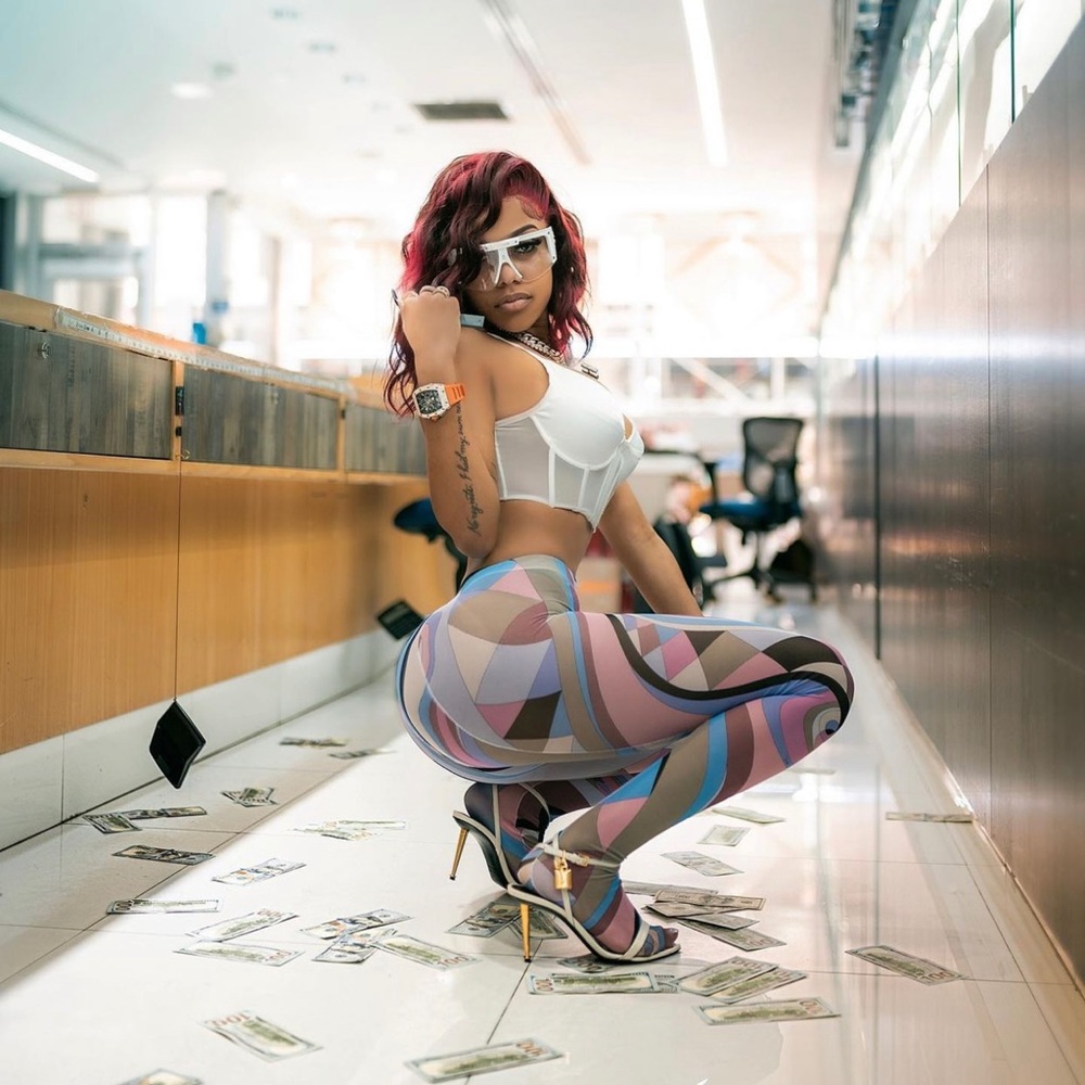 Asthetic Print Foot Pants